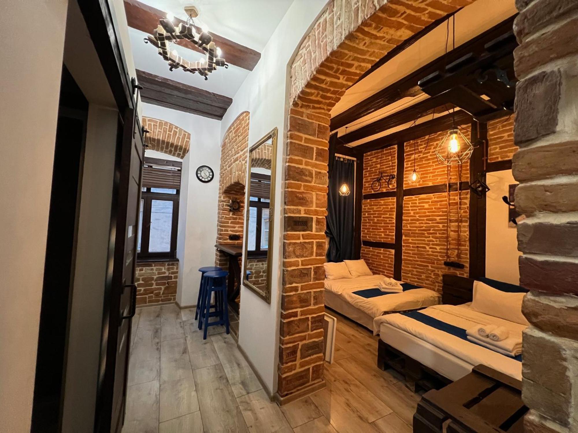 Cozy Loft В Самому Центрі Львоваアパートメント エクステリア 写真